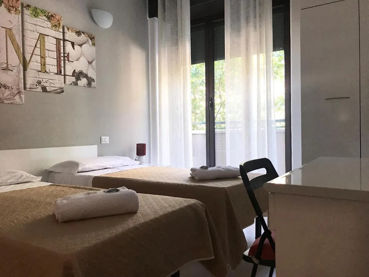 Guest House Brianza Room ميلان إيطاليا