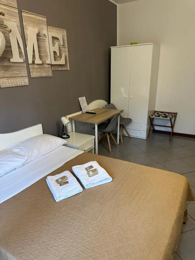 Guest House Brianza Room ميلان
