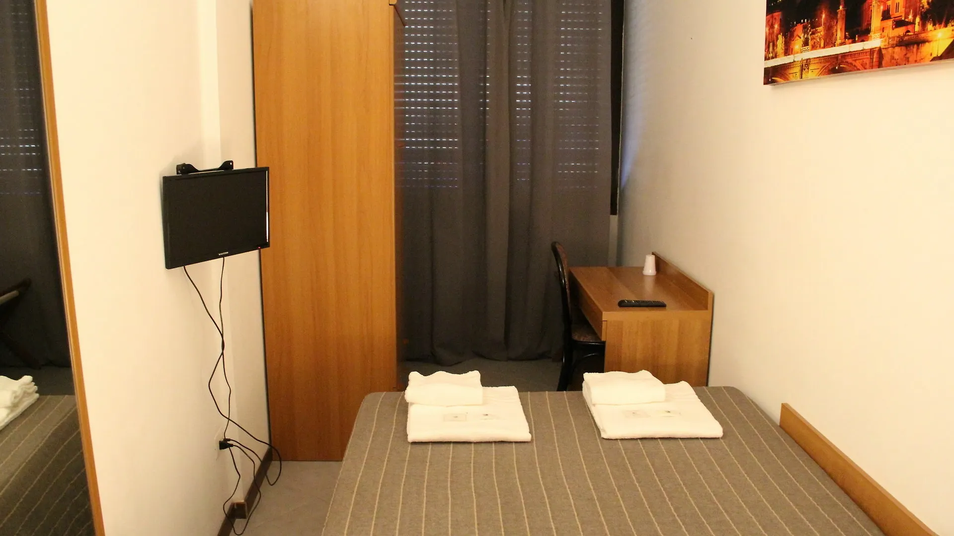 Guest House Brianza Room ميلان 3*,  إيطاليا