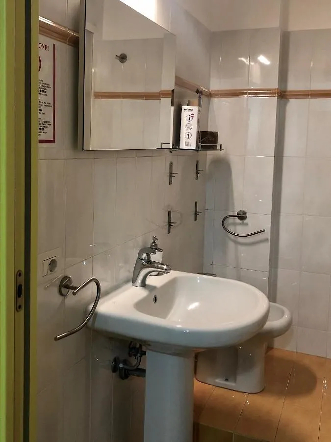 Guest House Brianza Room Milan 3*,  Italy
