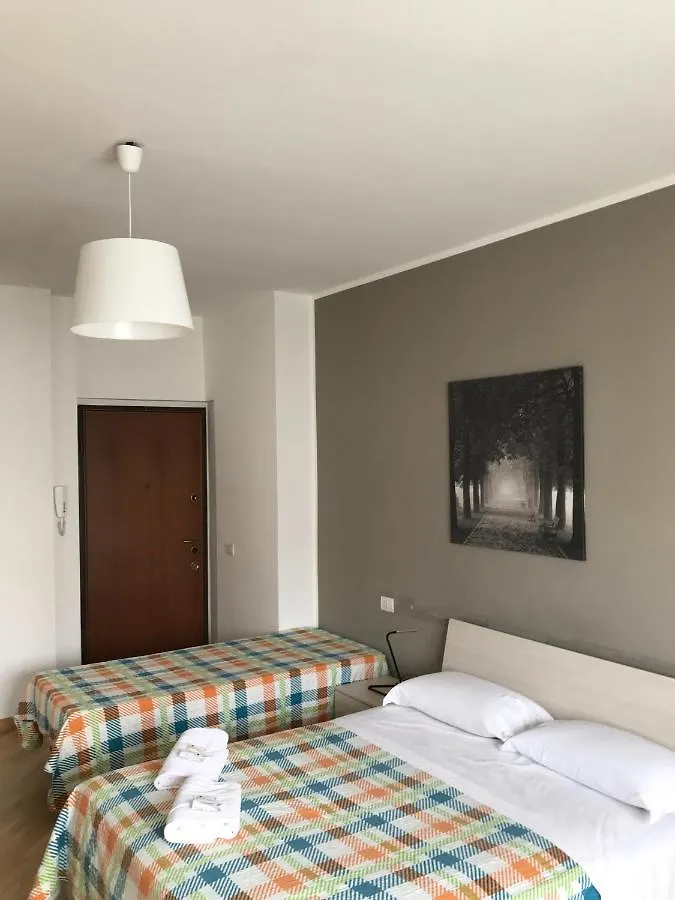 Guest House Brianza Room Milan 3*,  Italy